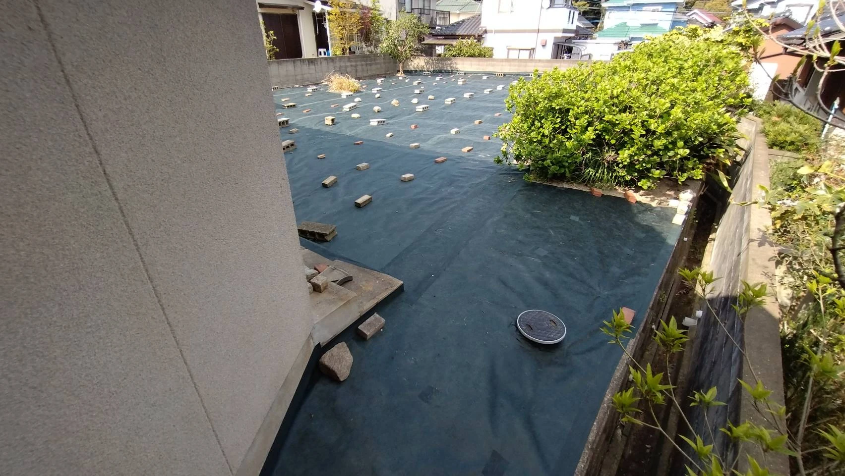 施工事例　除草シート１