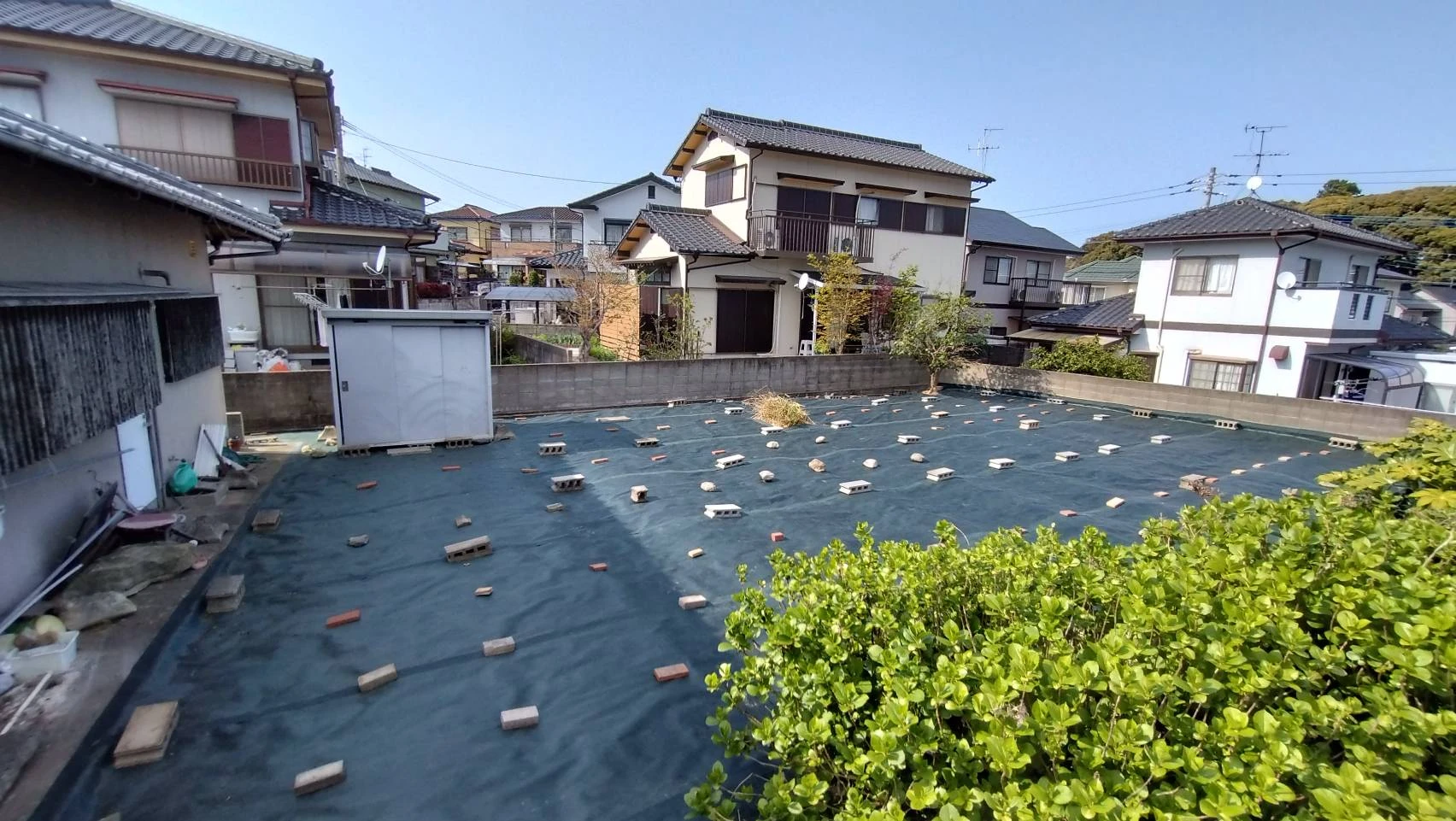 施工事例　除草シート３